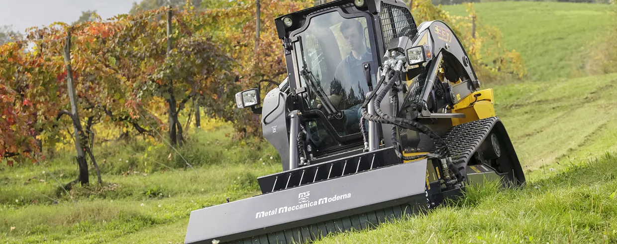 POWERFULLY COMPACT 300 SERIES