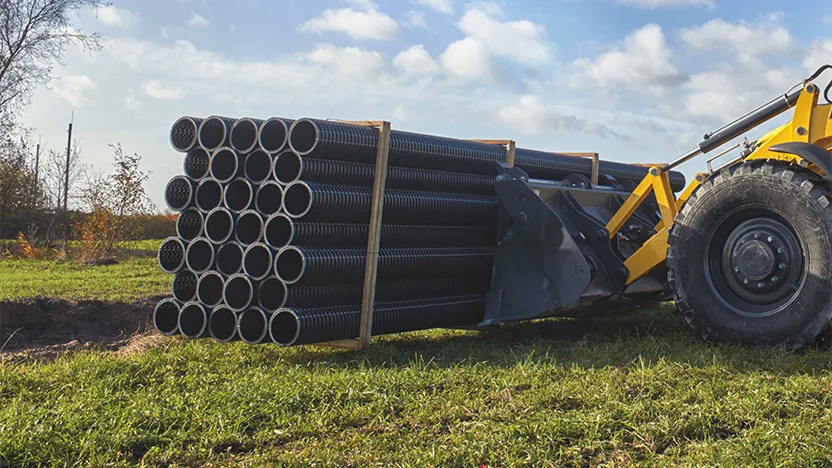 Versatile bucket options