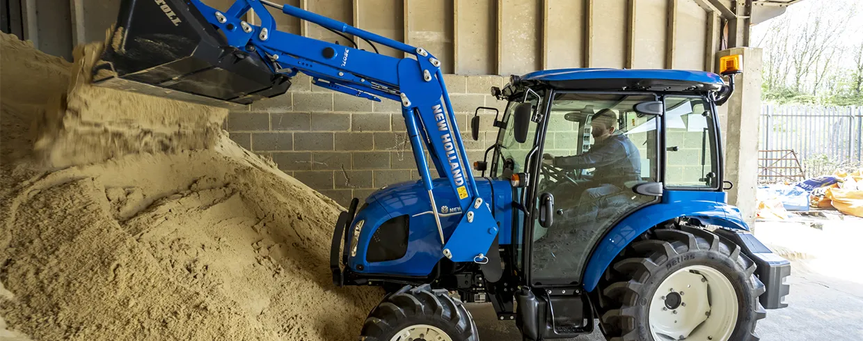 COMPACT LOADERS FOR COMPACT TRACTORS