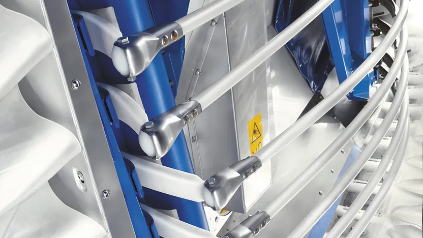 Fixed or adjustable shaker plate