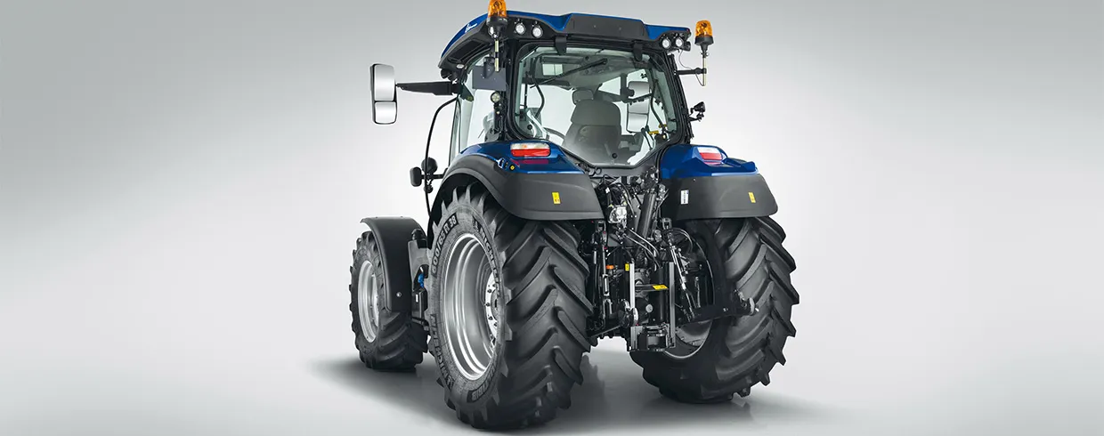 HYDRAULIC POWER AND PTO FLEXIBILITY
